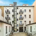 Coolest Apartment In Berlin, Easy Check-In, Big & Cozy, Near City Center - Especially For Groups!