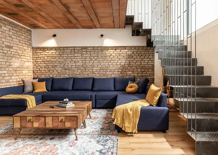 Coolest Apartment In Berlin, Easy Check-In, Big & Cozy, Near City Center - Especially For Groups!
