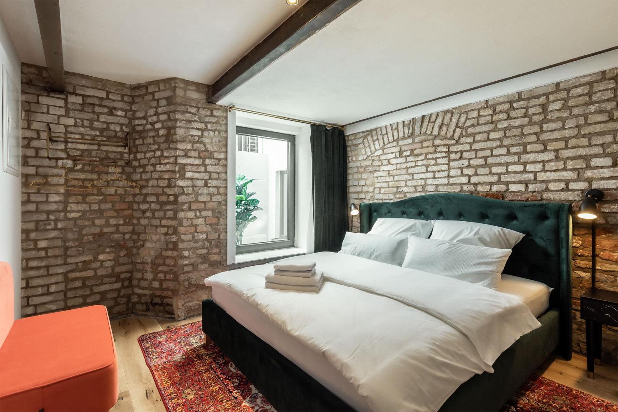 Coolest In Berlin, Easy Check-in, Big & Cozy, Near Center - Especially For Groups! * Berlijn