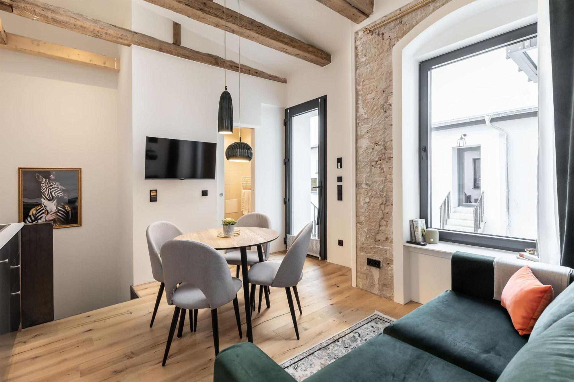 Coolest In Berlin, Easy Check-in, Big & Cozy, Near Center - Especially For Groups! Appartement *