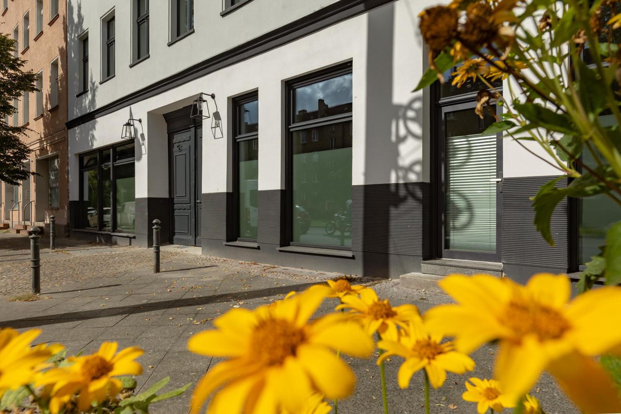 Coolest In Berlin, Easy Check-in, Big & Cozy, Near Center - Especially For Groups! Appartement