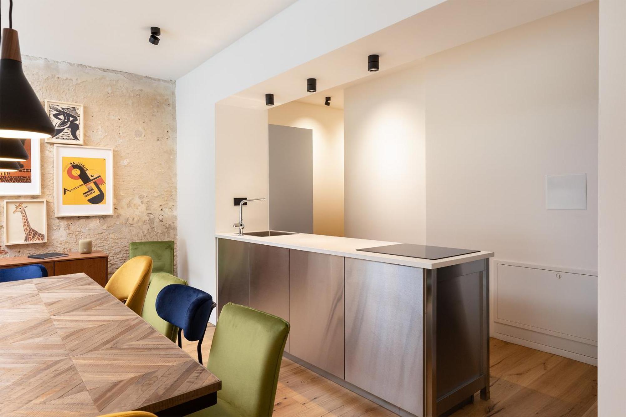 Coolest In Berlin, Easy Check-in, Big & Cozy, Near Center - Especially For Groups! * Berlijn