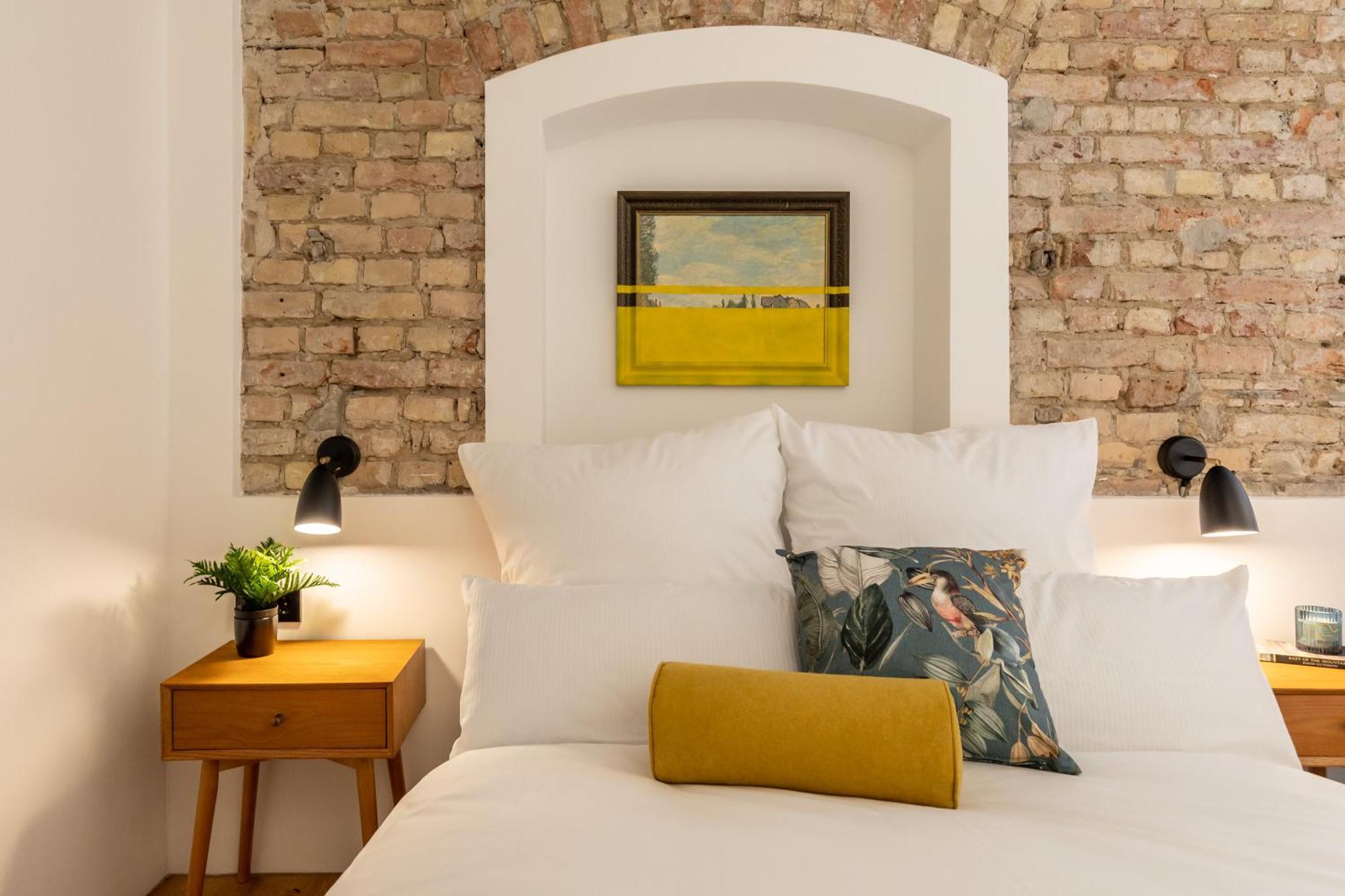 Coolest In Berlin, Easy Check-in, Big & Cozy, Near Center - Especially For Groups!